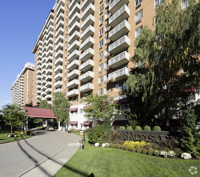140 Prospect Rentals Hackensack Nj Apartments Com