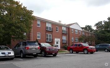 Aquahart Manor Rentals Glen Burnie Md Apartments Com