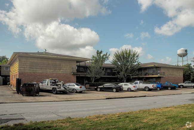 Bellaire Boulevard Rentals Houston Tx Apartments Com