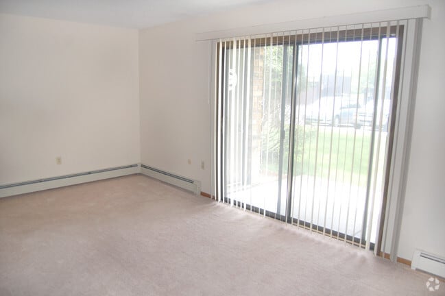 Highland Chateau Rentals Duluth Mn Apartments Com