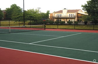 Landmark At Lyncrest Reserve Apartment Homes Rentals