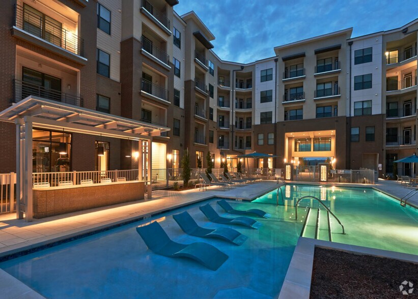 Marq At Crabtree Rentals Raleigh Nc Apartments Com