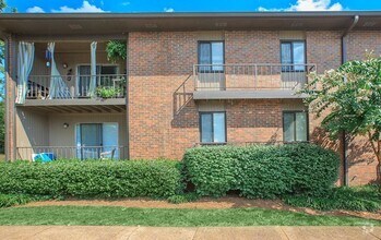 Park West At Hillwood Rentals Nashville Tn Apartments Com
