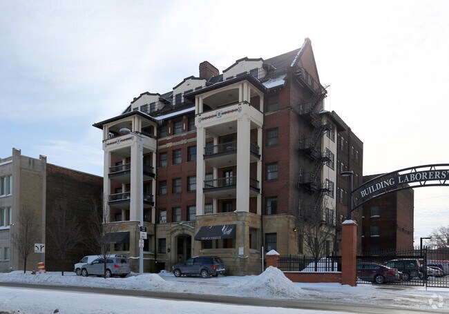 Stockbridge Apartments Rentals Cleveland Oh