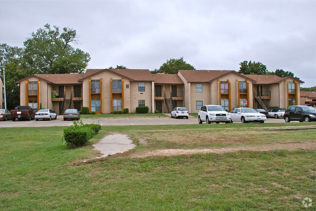 The Castle Glen Apartments Rentals Garland Tx