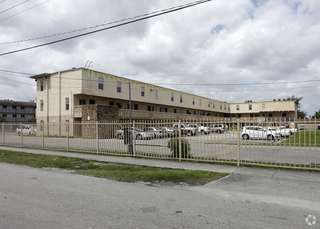 The Gardens Rentals Opa Locka Fl Apartments Com