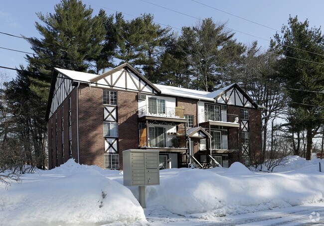 Tudor Crest Estates Rentals Seabrook Nh Apartments Com