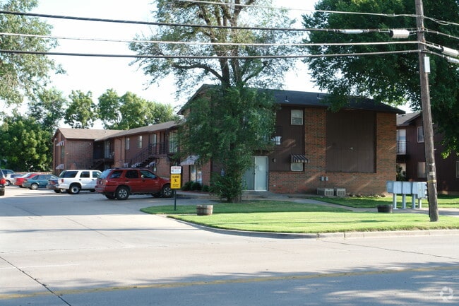 Watson Park Apartments Rentals Wichita Ks Apartments Com