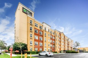 Furnished Studio – Miami - Airport - Doral... Apartments
