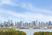 RiversEdge at Port Imperial Apartamentos