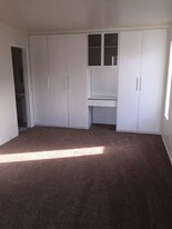 2511 Sunflower Ave Santa Ana CA Apartments