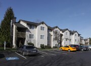 Waterford at the Lakes Apartments