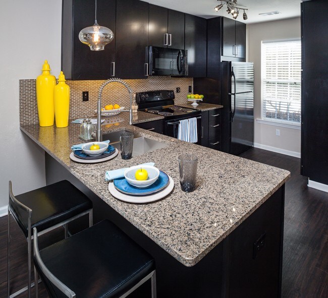 Ansley at Town Center/Picket Fences Apartments
