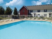 The Groves at 665 Apartments