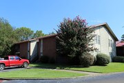Sykes Park Manor Apartments