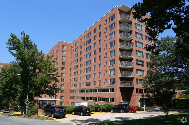 4000 Massachusetts Apartments