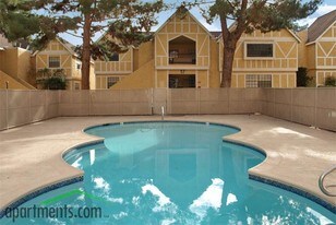 International Villas Apartments