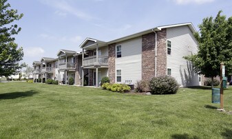 Stone Ridge Square Apartments