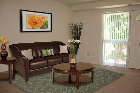 Curren Terrace Apartments