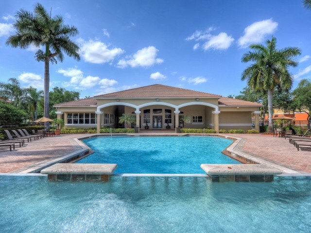 Harbour Cove Apartments