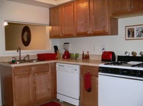 Shannon Townhomes Apartments