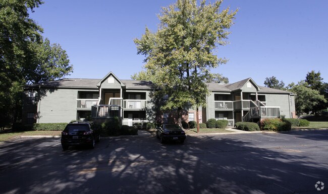 Huntington Downs Apartments