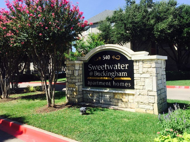 Sweetwater At Buckingham Apartments