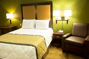 Furnished Studio – Sacramento - White Rock... Apartments