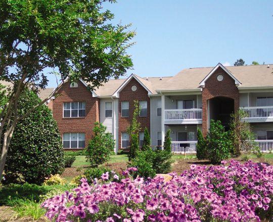 The Hamptons Apartments