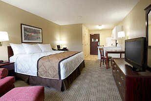 Furnished Studio – Knoxville - Cedar Bluff Apartments