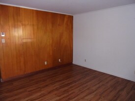 105 Inn Ln Oak Ridge TN Apartments