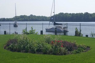 Delaview Apartments