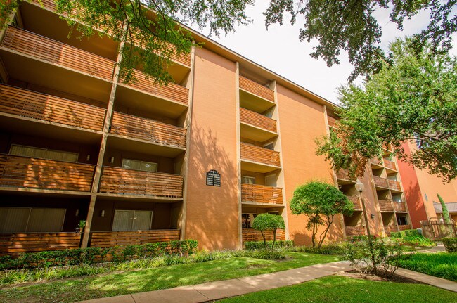 Seville @ Bellmar Apartments