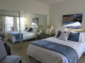 901 Westcreek Ln Westlake Village CA Apartments