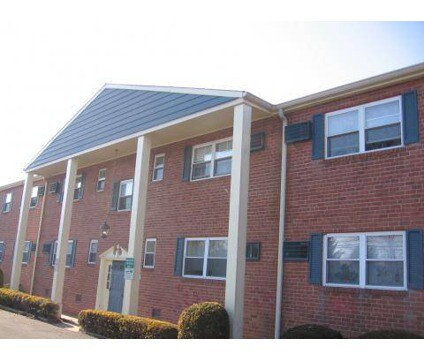 Colonial Point Apartments