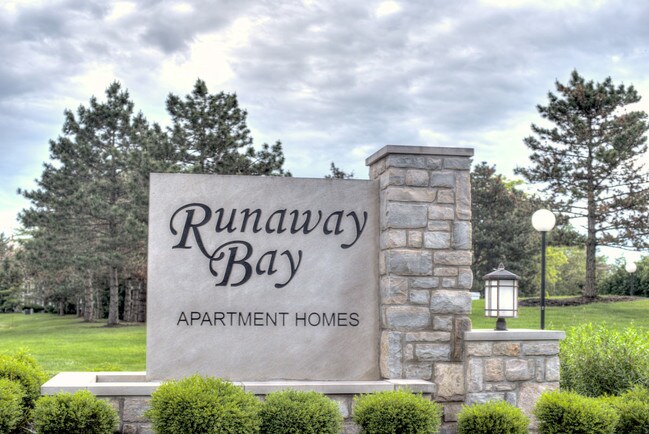 Runaway Bay Apartments