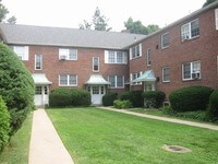 Suburban Square Apartments