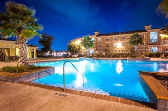 Avana at The Rim Apartments