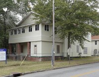 2829 Waverly Ave Apartments