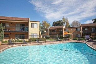 Beverly Plaza Apartments