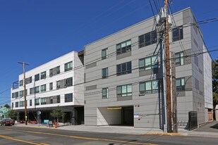 The Hawthorne PDX Apartments
