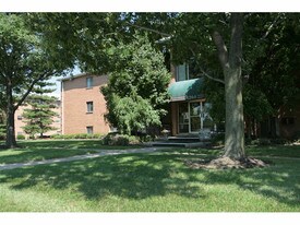 East Broad Plaza Apartments
