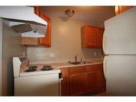 69 Pleasant St Waterville ME Apartments