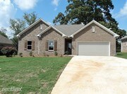 4 Bedroom Single-Family Home for Rent $1550