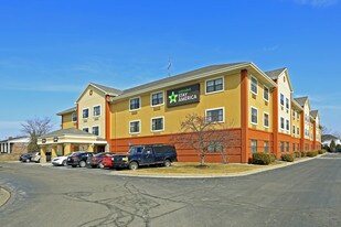 Furnished Studio – Detroit - Sterling Heights Apartments