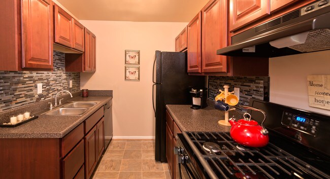 Colony Point Apartments