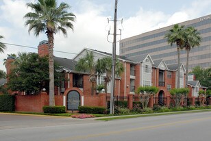 Lincoln Galleria Apartments