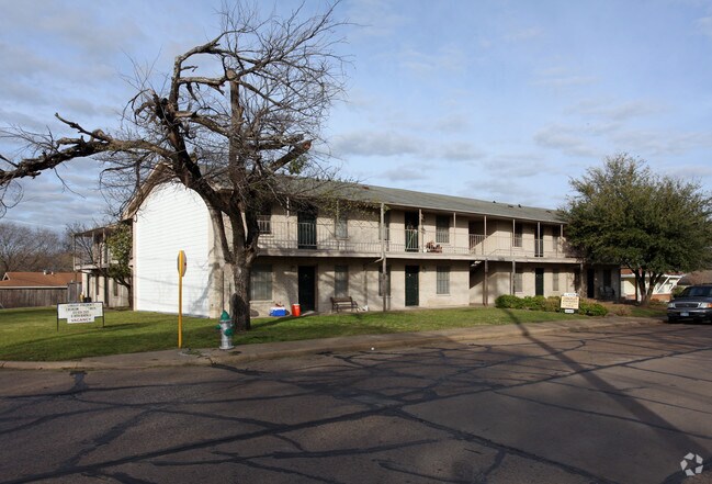 Lancelot Apartments Ennis Tx Lancelot Apartments Ennis Tx