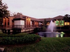 Oxford Manor Apartments