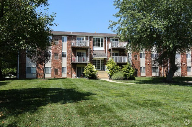 Apple Chase Apartments